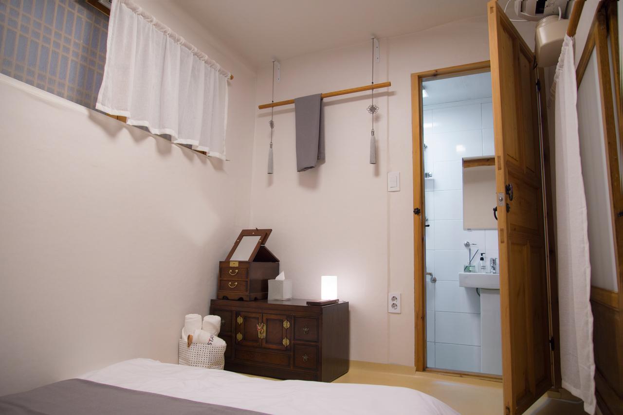 Stay 256 Hanok Guest House Seoul Bagian luar foto